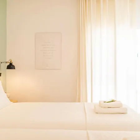 Toi Et Moi Apartments-guests Speek For Us!